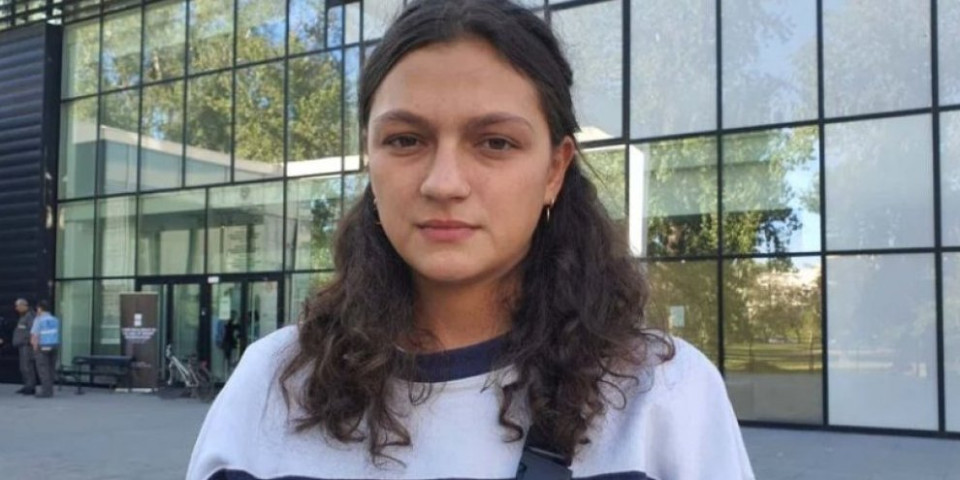 Javila se šefica svih "studenata"! Mila Pajić ponovo napada srpski narod - Gde li je sad, verovatno na Severininoj jahti