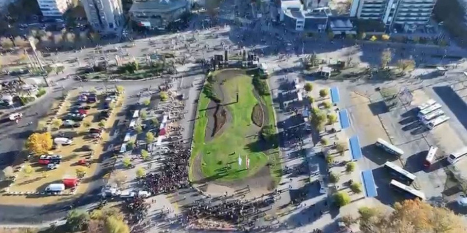 Ko pobeđuje na izborima? Posle propalog blokaderskog skupa u Novom Sadu ovaj video sve otkriva