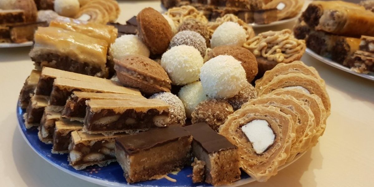 3 vrste oblandi od jedne smese: Starinski slavski kolači koje obožavaju sve generacije