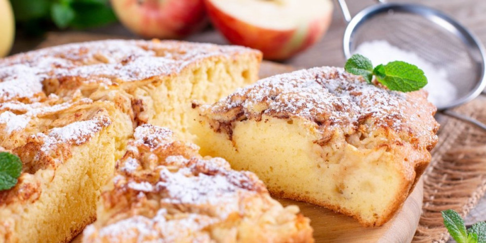 Najbolji jesenji kolač: Dezert od jabuka i griza osvaja trpeze