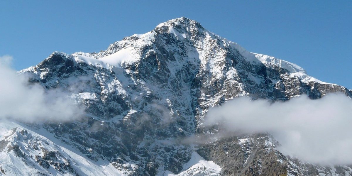 Tragedija na planini: Lavina progutala skijaše – telo do tela pod snegom