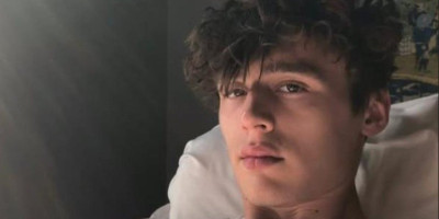 Kameron Kol, pobednik popularnog rijalitija "Veliki brat" iz 2018. godine, šokirao je svoje pratioce nakon što je otkrio da je bio žrtva brutalnog homofobnog napada.