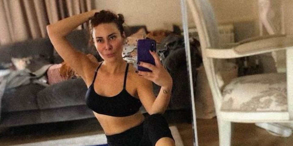 Dogorelo do noktiju: Ana Nikolić prodaje stan zbog dugova zelenašima?