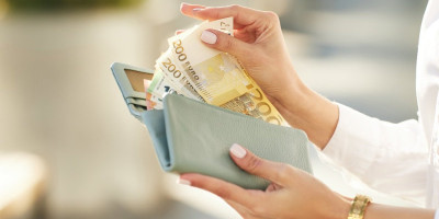 Evo koja boja novčanika privlači novac vašem horoskopskom znaku.