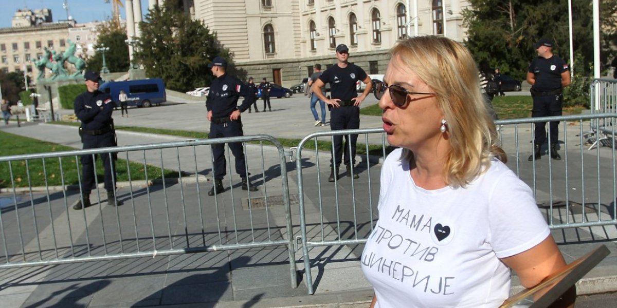 STRAŠNO: Studenti oštro protiv Dijane Hrke! (FOTO)
