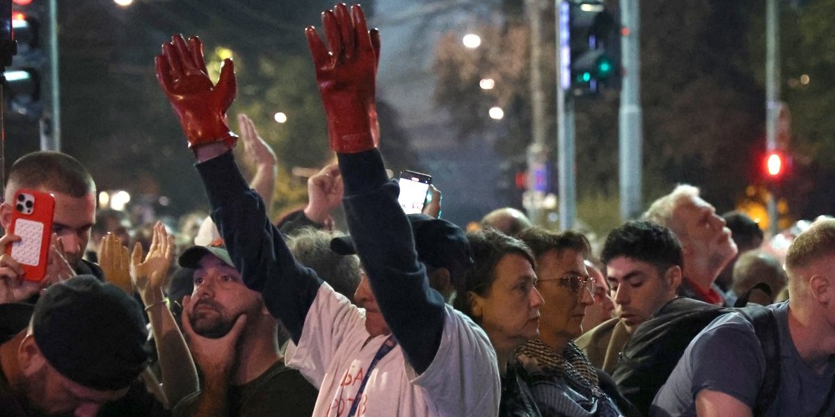 Podržali blokadere, a onda poručili: "Smeća srpska" (VIDEO)