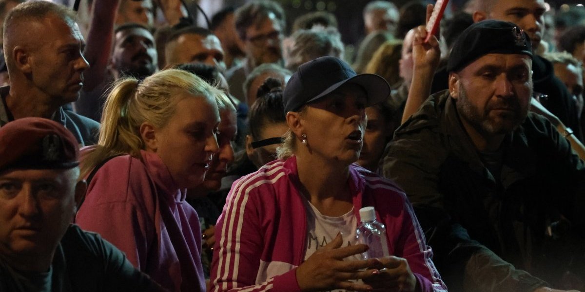 Da li je realno? Evo gde je Dijana Hrka viđena sinoć (VIDEO)