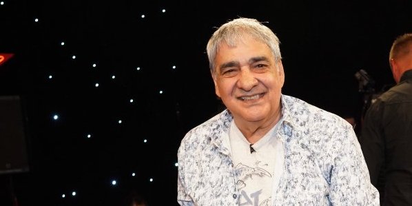 Mreže gore: Pogledajte kako Ljuba Aličić priča engleski (VIDEO)