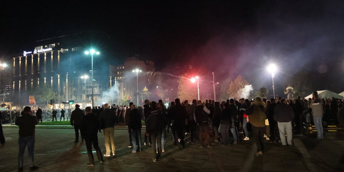 Skup ispred Skupštine