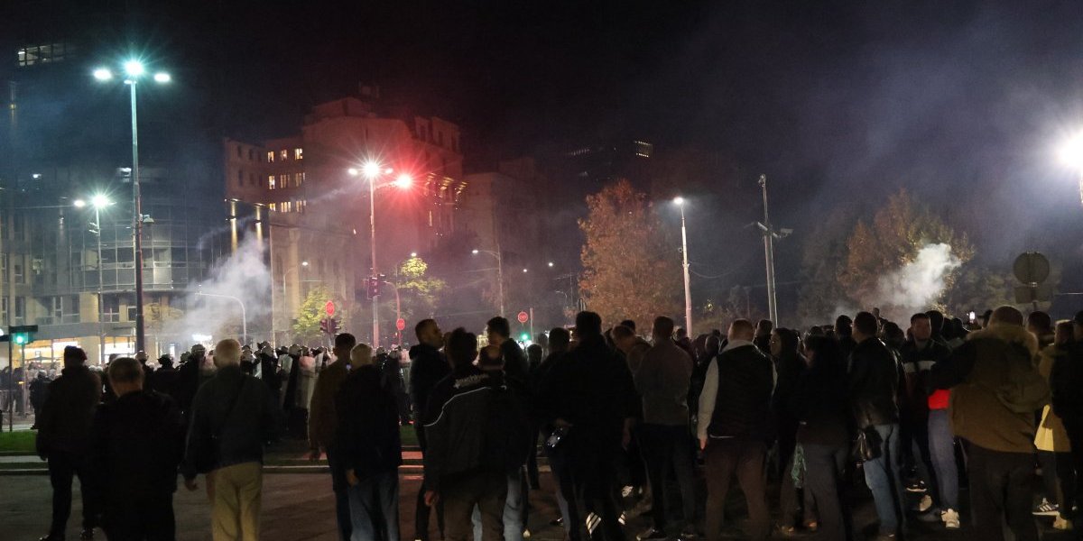 Skup ispred Skupštine