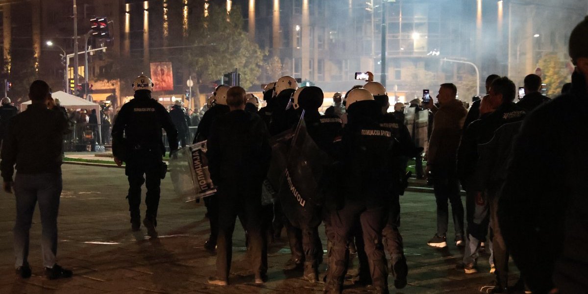 Skup ispred Skupštine