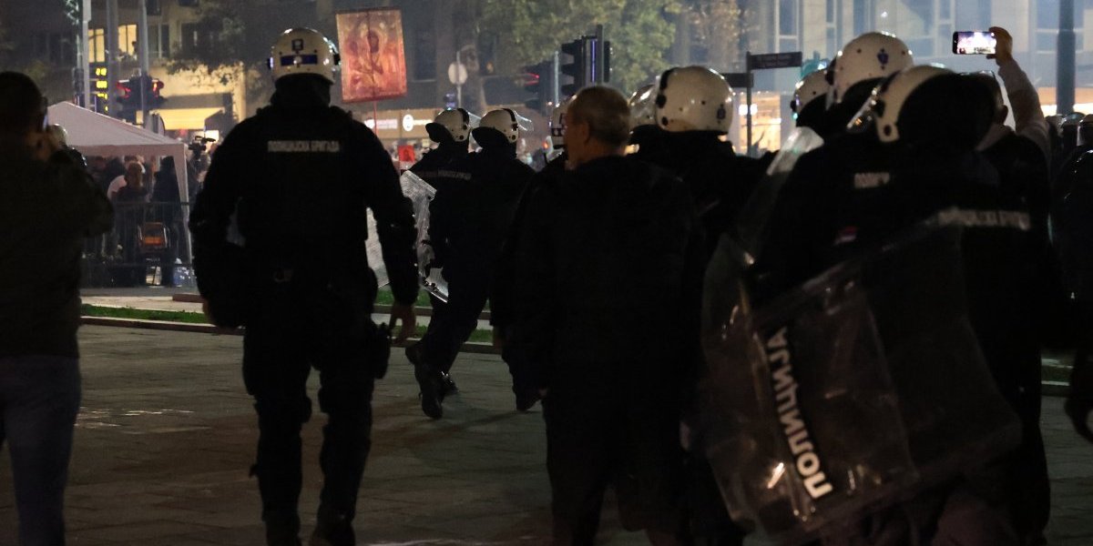 Skup ispred Skupštine