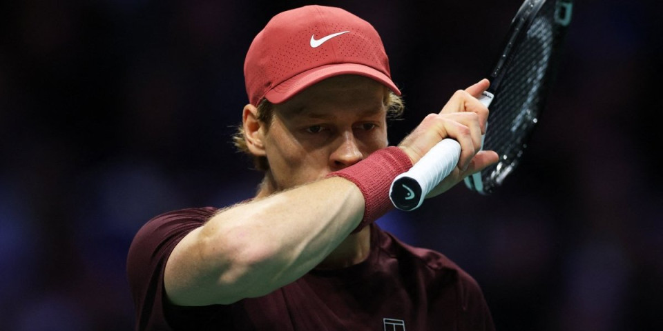 Šta se dešava sa Sinerom?! Italijan šokantno eliminisan u četvrtfinalu, posle meča otkrio loše vesti