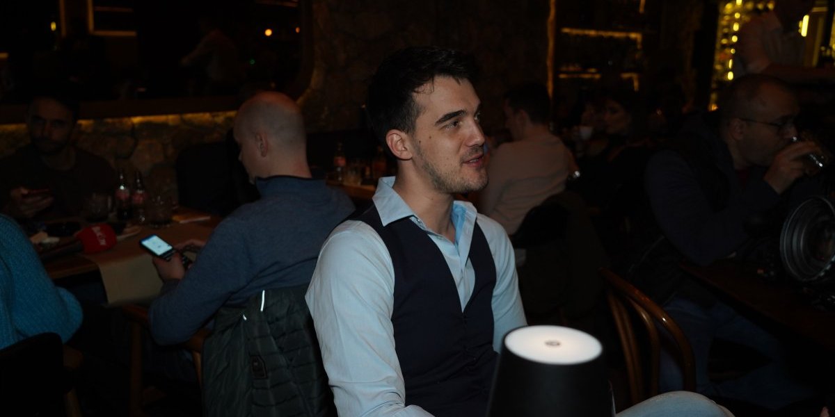 "Najteže je bilo da objasnim deci": Pevač se razveo, pa se ponovo oženio i dobio sina