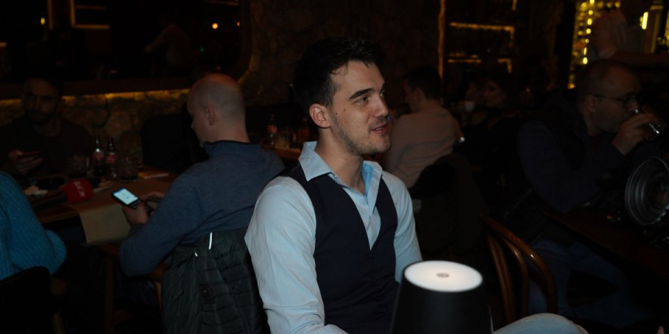 "Najteže je bilo da objasnim deci": Pevač se razveo, pa se ponovo oženio i dobio sina