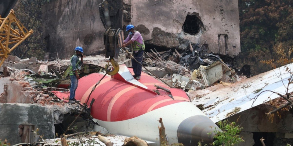 Jedini je preživeo pad aviona sa 241 putnikom, sada prolazi pakao: Ne pričam sa ženom i sinom