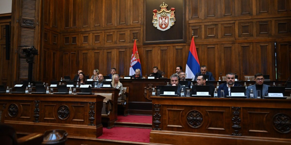 Ko preuzima funkciju predsednika Srbije: Evo šta se dešava ako Vučić podnese vanrednu ostavku