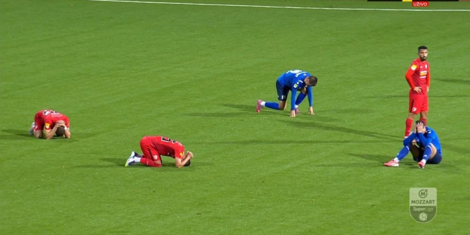 Jezive scene u Lučanima - Igrači popadali u suzama nakon vesti o tragediji (VIDEO)