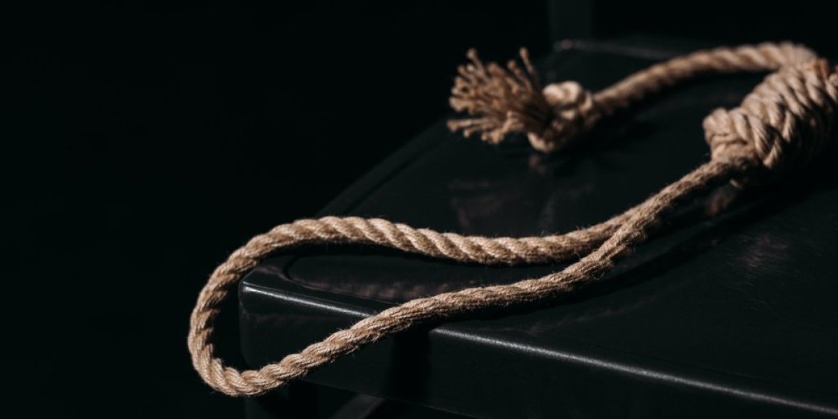 Udali je sa 12 godina, rodila dete sa 13, muž joj je ubijen i sada joj preti vešanje: Nesrećnu devojku može da spasi samo ovo...