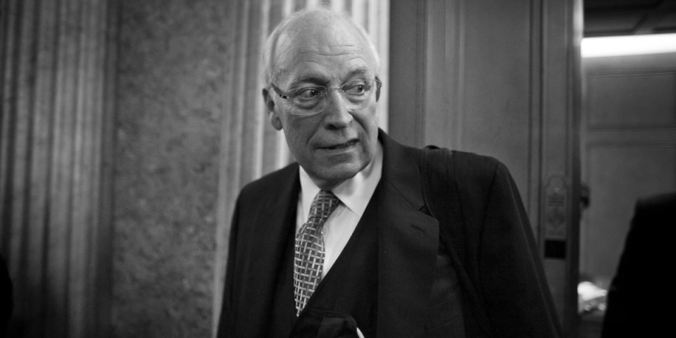 Pet puta izbegao odlazak u Vijetnam, pa postao glavni arhitekta američkih ratova: Ko je bio Dik Čejni (FOTO)