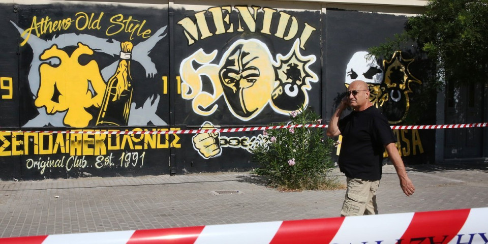 Jezivo, kakva tragedija! Navijač preminuo nakon tuče huligana - ponovo AEK (FOTO)