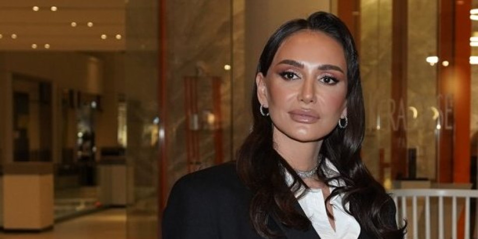 U najtežim trenucima Emina je napisala svoj najveći hit: ''Imala sam velike probleme''