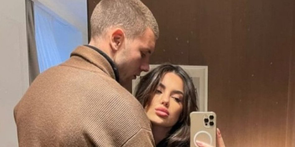 Atraktivna brineta očarala Pavlovića - Od nje zastaje dah (FOTO)