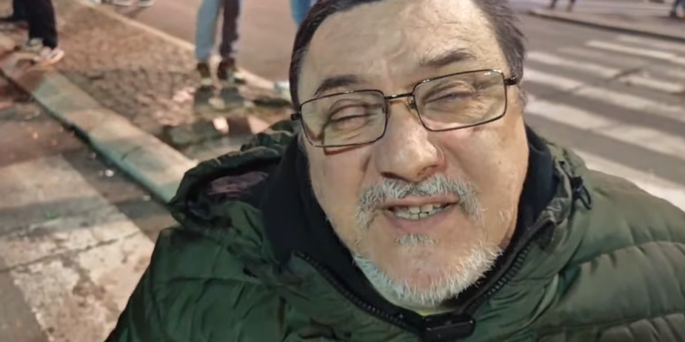 (VIDEO) Jezivo! Monstruozne uvrede urednika RTS: Stoko, dabogda vam deca pocrkala od raka