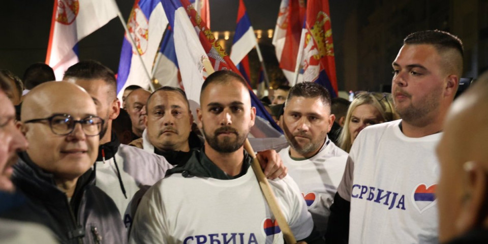 Skandalozno! N1 masno laže: Srbe sa KiM optužili da "kopiraju blokadere", a oni su ovo radili pre njih (VIDEO)