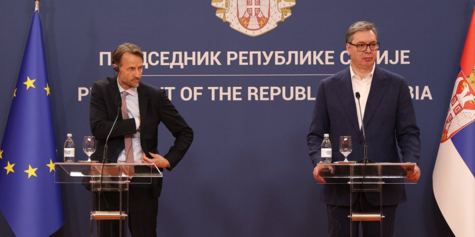 Važan sastanak danas: Vučić sa fon Bekeretom - na stolu bitne teme