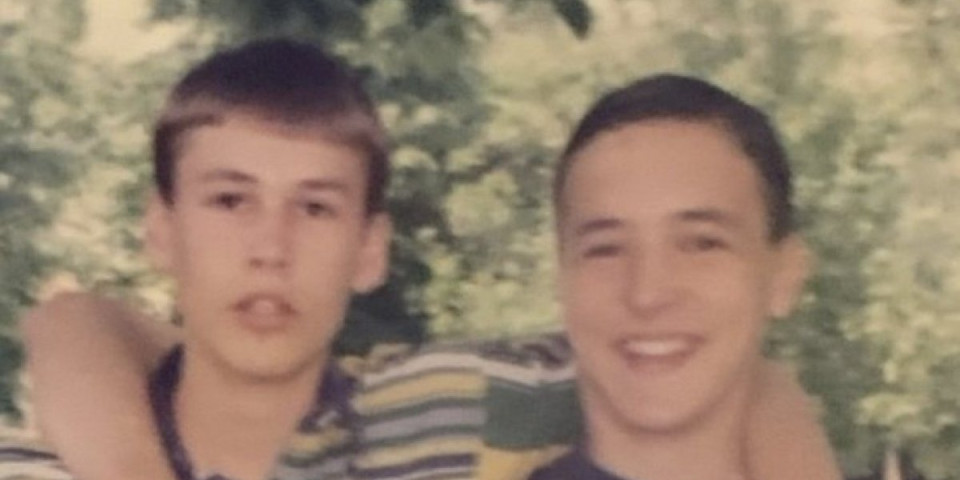 Da li prepoznajete legendarnog fudbalera sa fotografije?