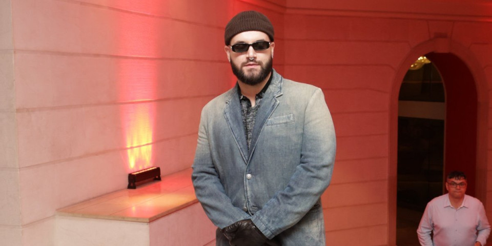 Nući hitno primljen u bolnicu: Oglasio se nakon hospitalizacije (FOTO)