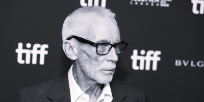 Novozelandski filmski reditelj Li Tamahori, najpoznatiji po kultnom filmu "Jednom su bili ratnici", preminuo je u 75. godini života.