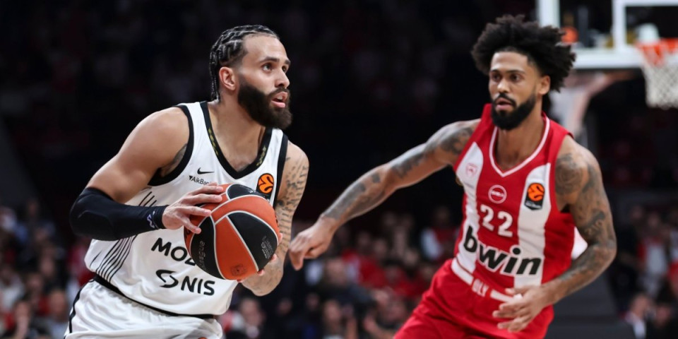 Ne vredi... Partizan ne može bez suludih grešaka - Poraz u Pireju, a bio je tako blizu pobede