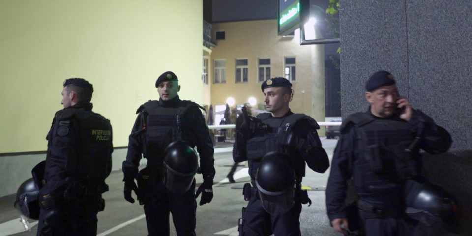 Roditelji sa decom uplašeni: Ne stišava se tenzija nakon ustaškog napada u Splitu(FOTO)