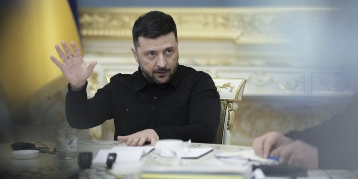 Iznenadni kurcšlus tokom intervjua Zelenskog za Gardijan: Je li ovo bilo namešteno? (VIDEO)