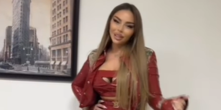 Promenila lični opis i večeras ulazi u Elitu: "Mislili ste da me nećete videti?"