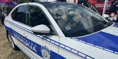 Policija u Zrenjaninu, po nalogu glavnog javnog tužioca Osnovnog javnog tužilaštva u ovom gradu, uhapsila je N. B. (55) i D. D. (55) iz Zrenjanina, zbog sumnje da su izvršili krivično delo nedozvoljene trgovine u saizvršilaštvu.