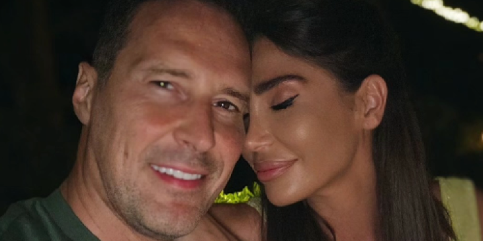 Slavlje u domu Peđe Jovanovića: Pevačeva žena emotivna, objavila sliku iz porodilišta