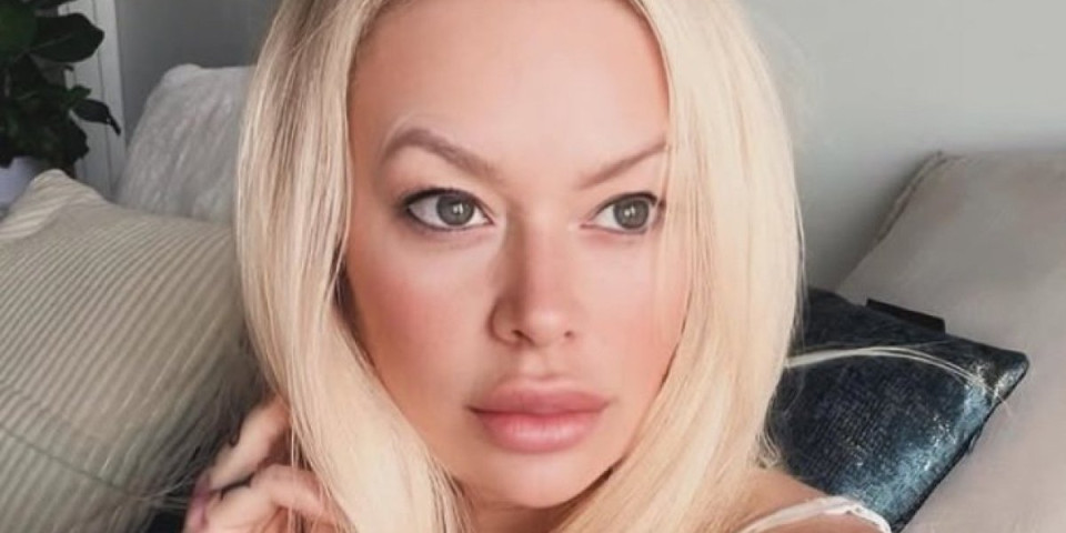 Bivša porno zvezda poziva ljude da se okrenu Hristu: "Otvorite Bibliju, nećete se pokajati" (VIDEO)