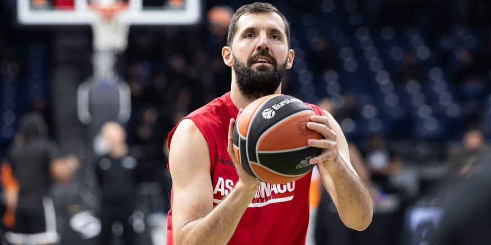 (VIDEO) Ufff, vrelo... Navijači Partizana ne zaboravljaju izdaju - Pogledajte pakleni doček za Mirotića