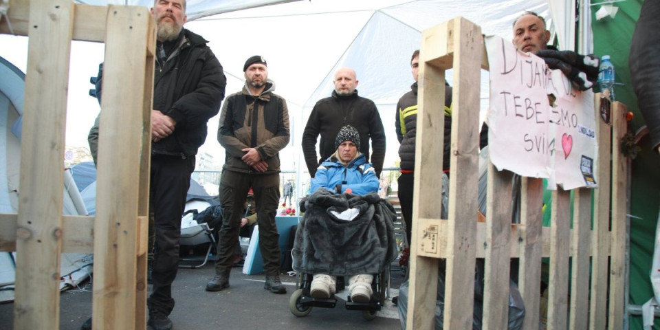 Reagovala Partija srpskih nacionalista: Ko daje za pravo lažnim veteranima da zabrane pregled pružanja pomoći Dijani Hrki?!