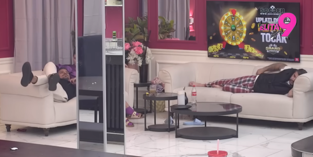 "Gledamo se po celu noć": Asmin priznao da otkida na Maju, ovo će tražiti od nje (VIDEO)