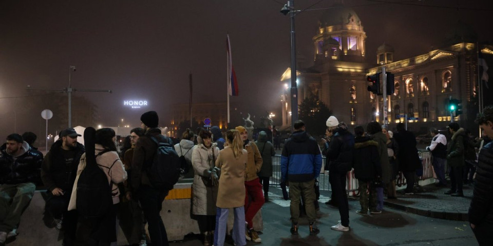 Zastrašujuće! Vladavina terora u Srbiji: Monstruozna kolekcija pretnji opozicionih ekstremista (VIDEO)