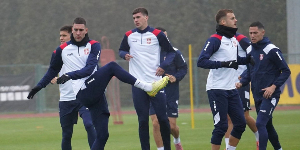 Tim za "Vembli": Srbija na Engleze sa ovih 11! Paun menja formaciju, nema više kao kod Piksija