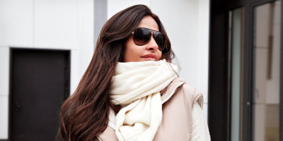 Kada je reč o modnom svetu, jedan komad se svake zime neizostavno vraća na scenu i to u punom sjaju. U pitanju su zimski pleteni prsluci, omiljeni saveznik u hladnim danim