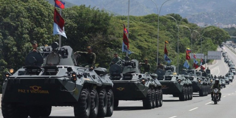 Na ivici rata: 200.000 vojnika u pripravnosti - Trampu stiglo upozorenje!