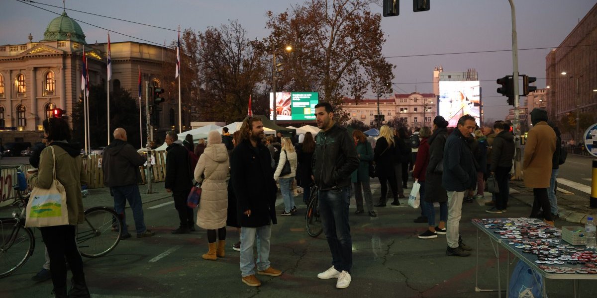 Oči povadiše! Ratuju svi protiv svih: Potpuni haos u taboru opozicije i blokadera