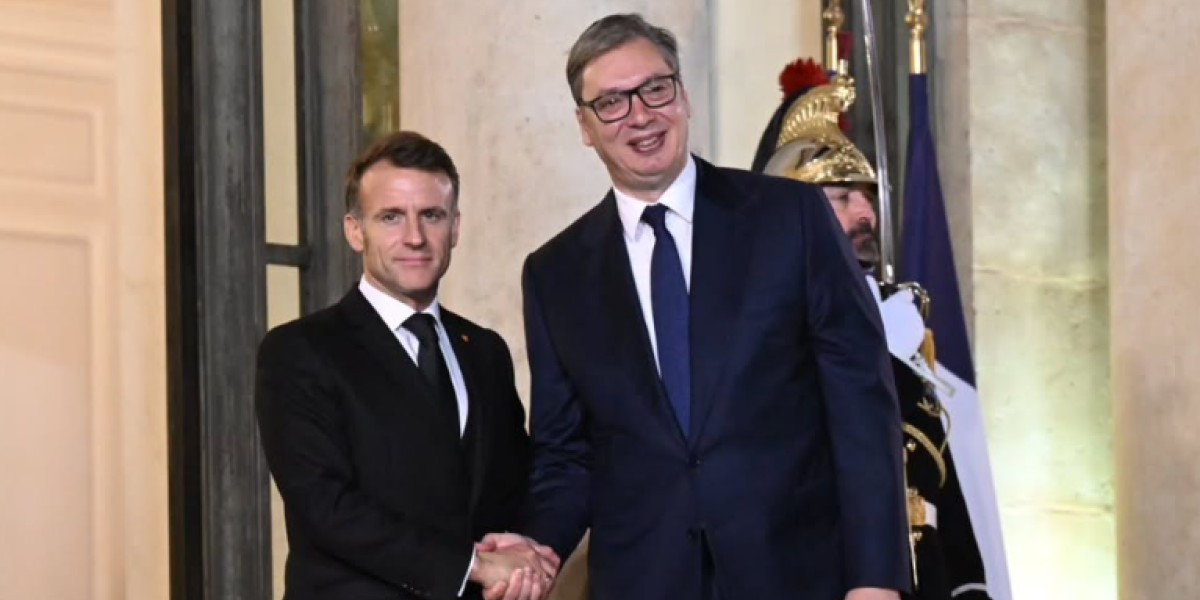 Velika čast za Vučića! Makron priredio svečani doček sa počasnom gardom u Jelisejskoj palati (VIDEO)