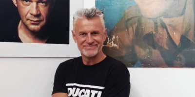 Glumac Željko Džek Dimić ovih dana započeo je snimanje visokobudžetne holivudske TV serije "Lavice" u kojoj će igrati sa glumicama Nikol Kidman i Zoe Saldanom.